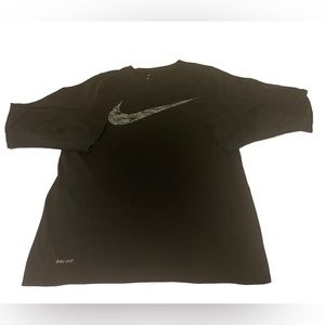 Nike Shirt Boys Large Black Long Sleeve Casual Athletic‎ Swoosh Logo Sports Tee